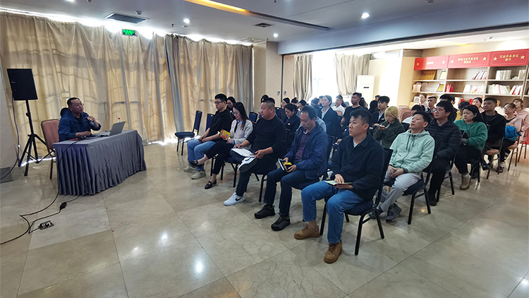 1731054002642617EyP1.jpg 1.jpg