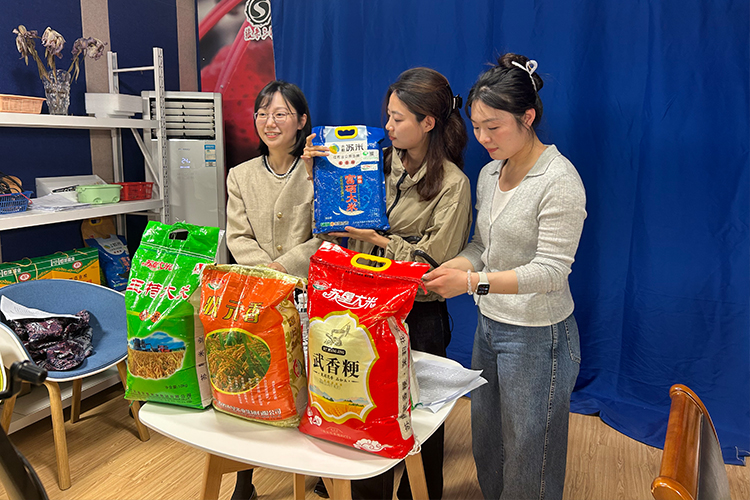 1745916337676129kGfA.jpg 7.jpg