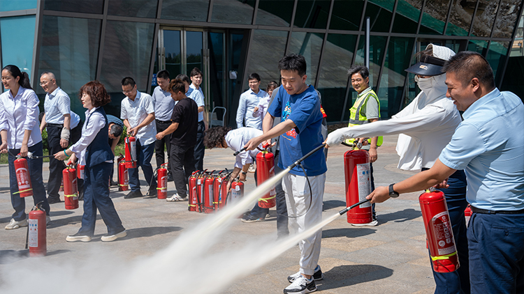 1750230978230895xwR6.jpg 3.jpg